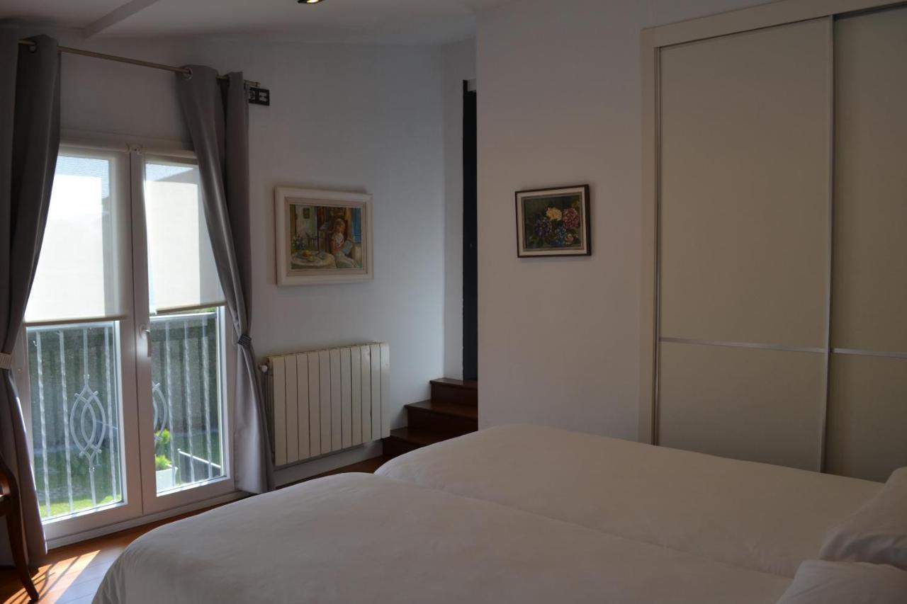 Apartamentos Puerta De Gijón Eksteriør bilde