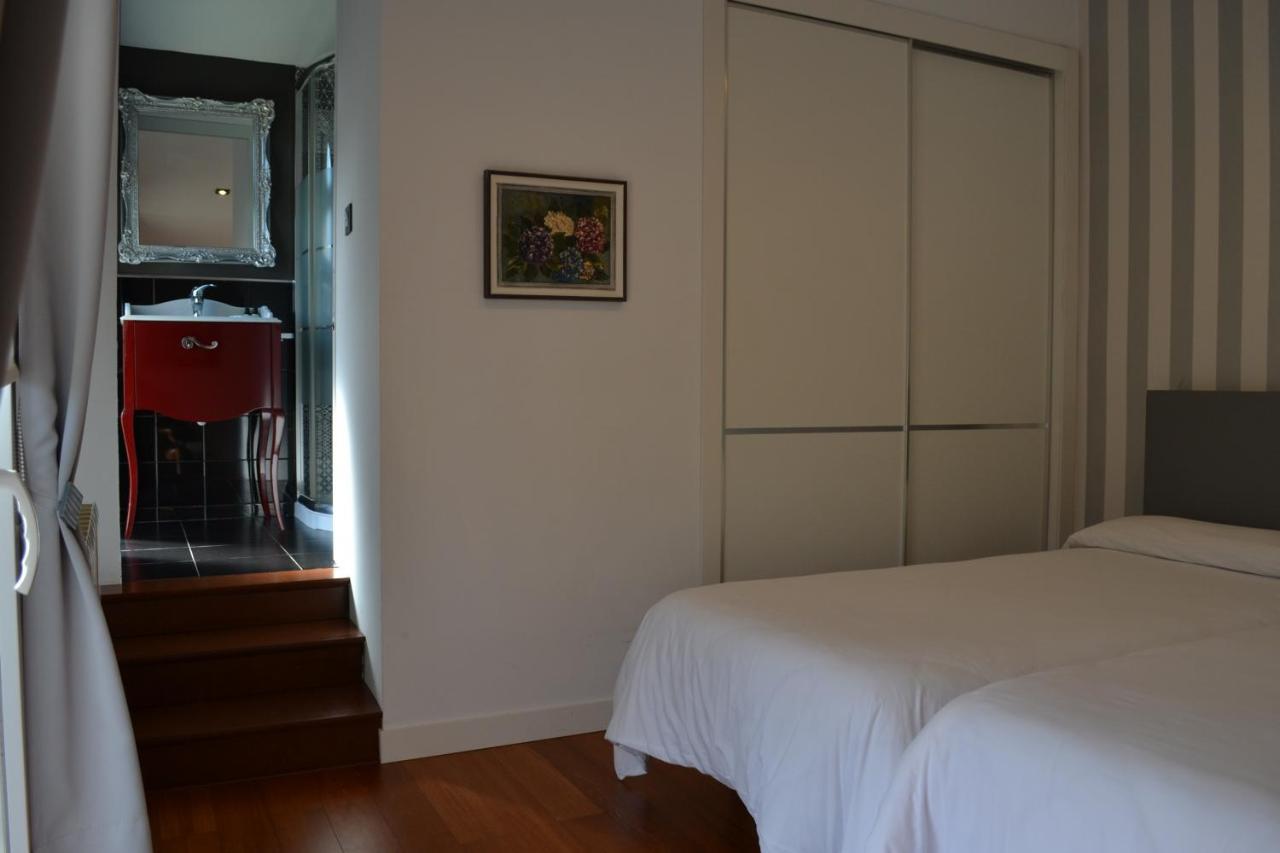 Apartamentos Puerta De Gijón Eksteriør bilde