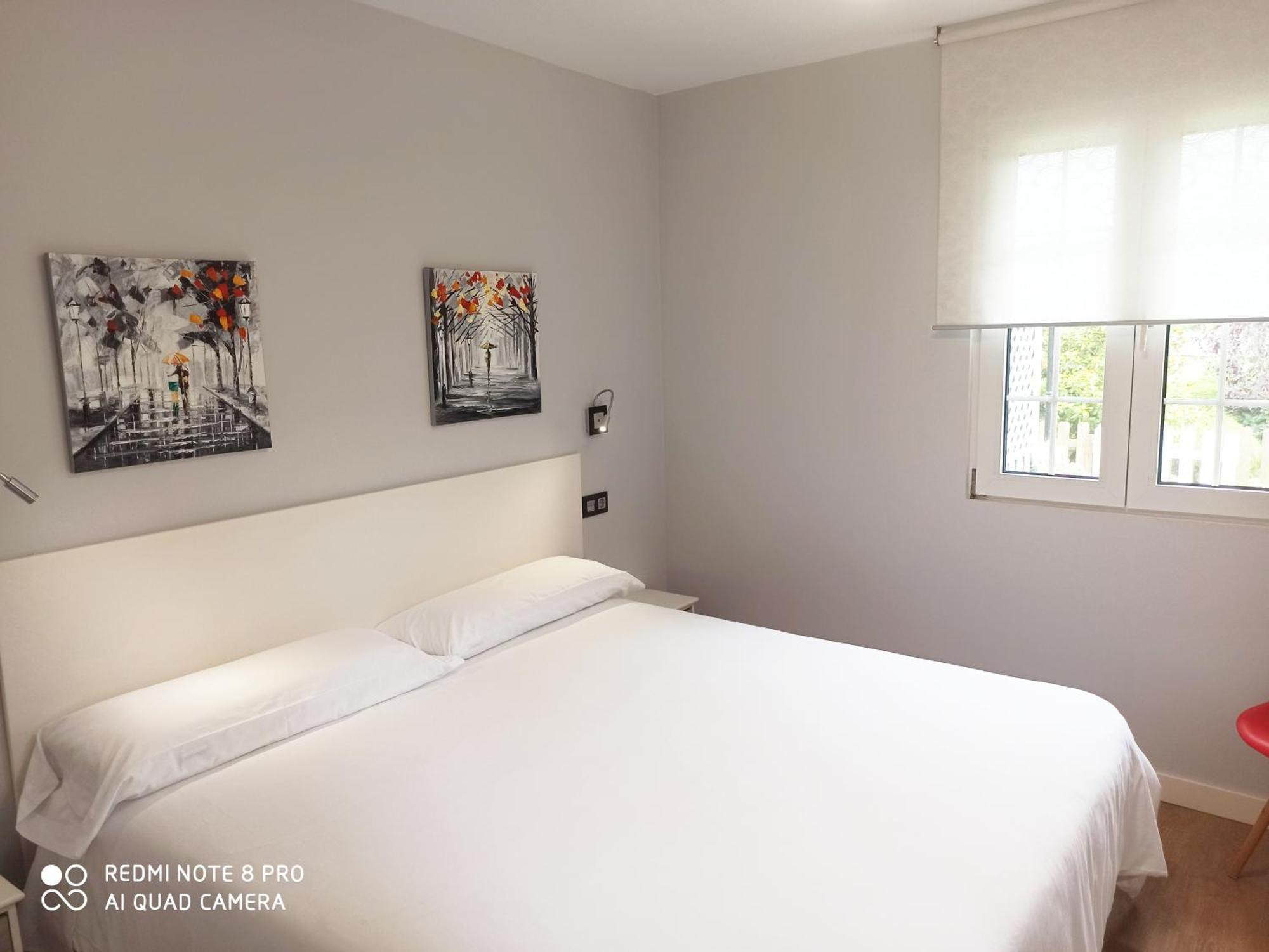 Apartamentos Puerta De Gijón Eksteriør bilde