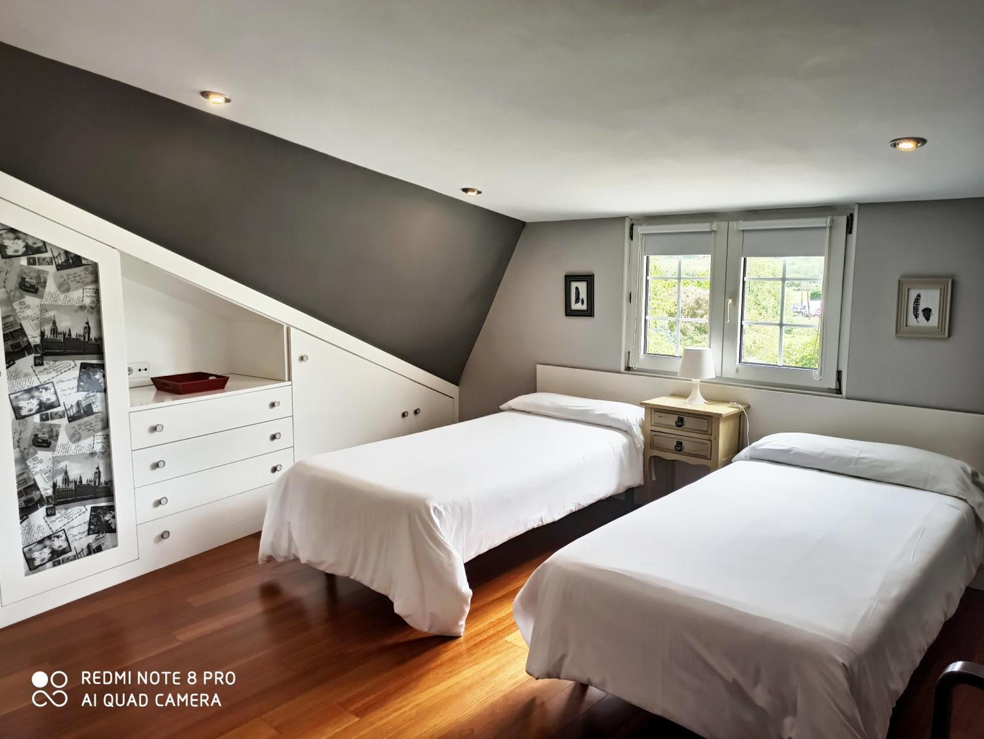 Apartamentos Puerta De Gijón Eksteriør bilde