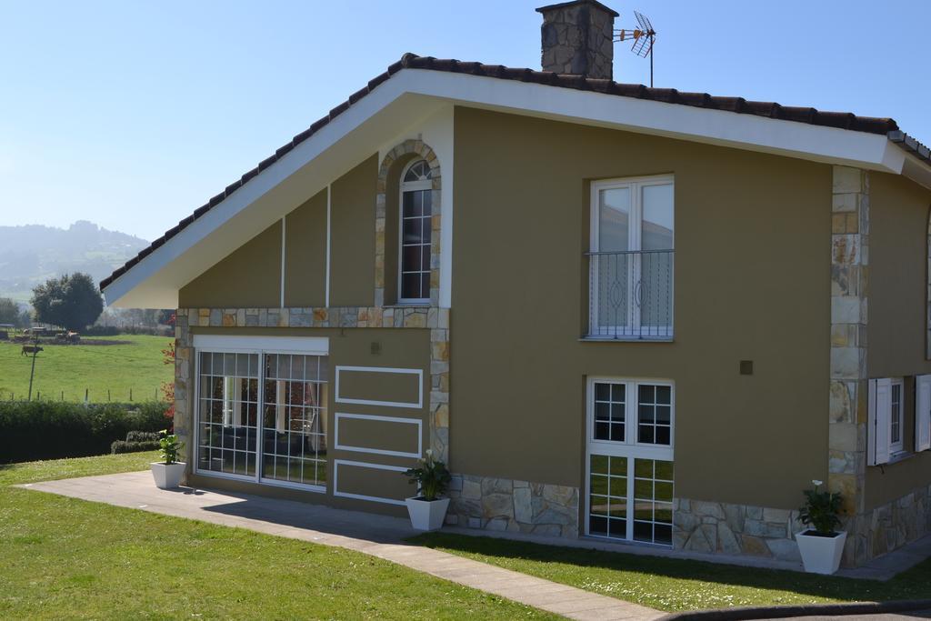 Apartamentos Puerta De Gijón Eksteriør bilde