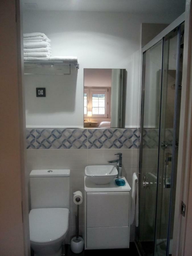Apartamentos Puerta De Gijón Eksteriør bilde